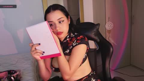 Snapshot of tana_lux chatting on 25, 2, 2026 Aytana online show from 25, 2, 2026