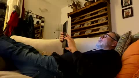 Dominique online show from 15, 1, 2025