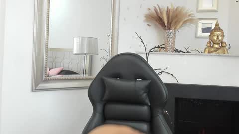 TaniaCarter online show from 30, 1, 2025