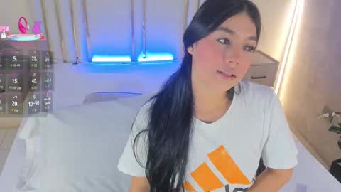 Snapshot of taniamilan chatting on 14, 9, 2025 Tania online show from 14, 9, 2025