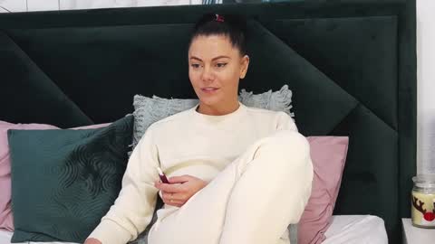 tanyaGrey online show from 23, 1, 2025