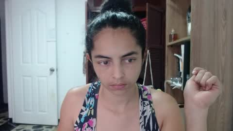 Snapshot of tantricroots chatting on 10, 6, 2026 Angeline Follow online show from 10, 6, 2026