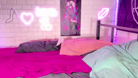 Tanyangel online show from 8, 1, 2025