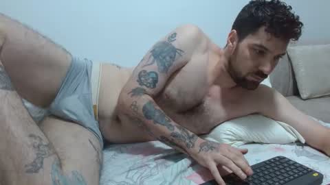 Snapshot of tap_hand2 chatting on 20, 9, 2025 jimmy online show from 20, 9, 2025
