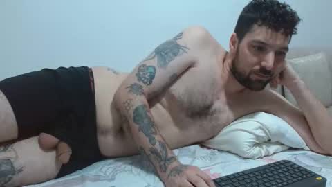 Snapshot of tap_hand2 chatting on 23, 11, 2025 jimmy online show from 23, 11, 2025