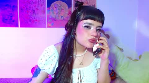    online show from 28, 3, 2026