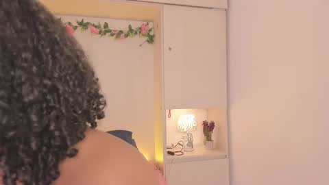  T A R A  online show from 30, 11, 2025