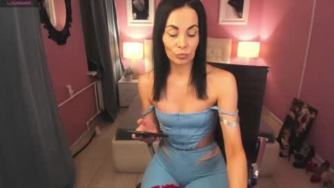 Tasha online show from 9, 2, 2025