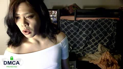 Snapshot of tashakai chatting on 4, 1, 2025 TashaKai online show from 4, 1, 2025