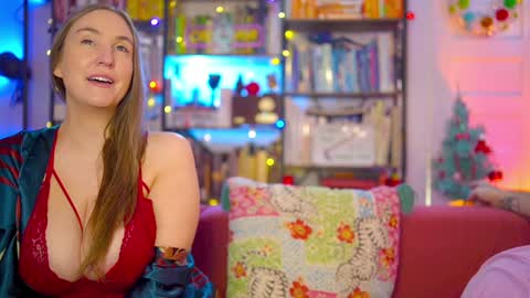 Snapshot of task_manager chatting on 2, 12, 2024 Vivian Clark online show from 2, 12, 2024