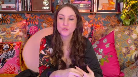 Vivian  Clark online show from 6, 3, 2026