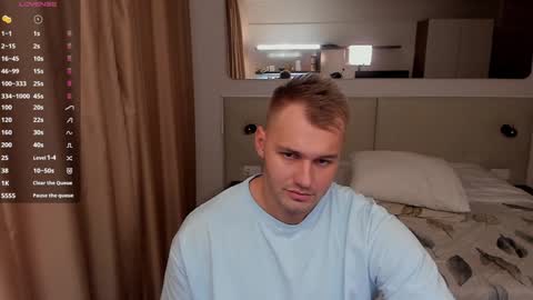 Snapshot of tasty_justin chatting on 14, 12, 2024 My shows 2100500 UTC3 online show from 14, 12, 2024