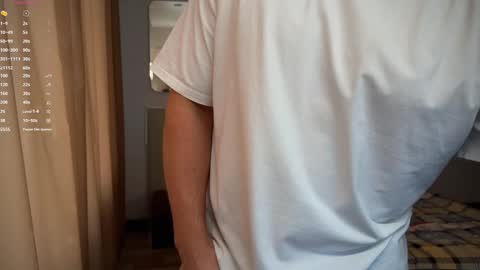 Snapshot of tasty_justin chatting on 11, 3, 2025 My shows 2100500 UTC3 online show from 11, 3, 2025