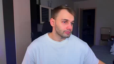 My shows 2100500 UTC3 online show from 23, 2, 2026