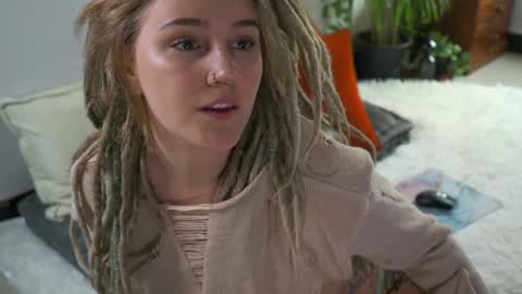 RHEA  pronanciation like Reya   online show from 24, 12, 2024