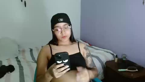 Snapshot of tatiana_quiroz chatting on 18, 10, 2025 TATI online show from 18, 10, 2025