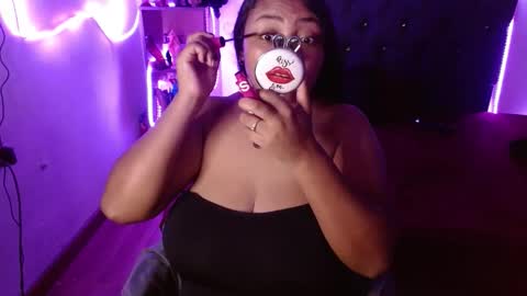 Snapshot of tatiana_wd chatting on 7, 5, 2026 tatiana online show from 7, 5, 2026