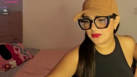 Snapshot of tatissdeliciuss chatting on 21, 4, 2026 Tatiss online show from 21, 4, 2026