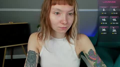 Snapshot of tattoo_artbaby chatting on 13, 9, 2025 tattoo_artbaby online show from 13, 9, 2025