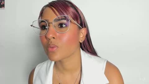 Tatiana Gomez online show from 27, 2, 2026