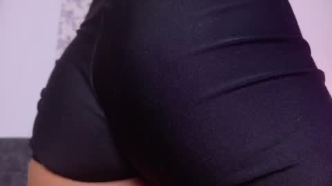 Taty Miller online show from 17, 4, 2026