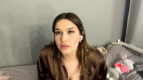 Mia online show from 20, 4, 2026