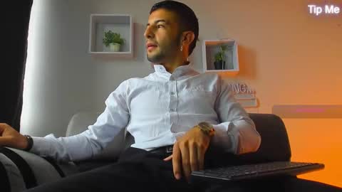 Snapshot of tayer_bennet chatting on 8, 10, 2025 tayer_bennet online show from 8, 10, 2025