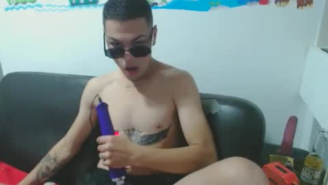 Snapshot of tayler_and_alina chatting on 13, 1, 2025 MARCELO MILK online show from 13, 1, 2025