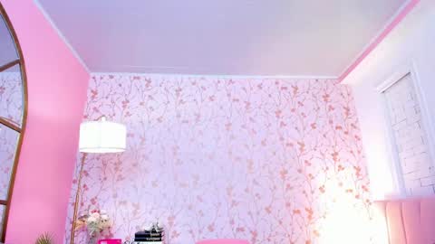 Taylor Bennet online show from 18, 4, 2026