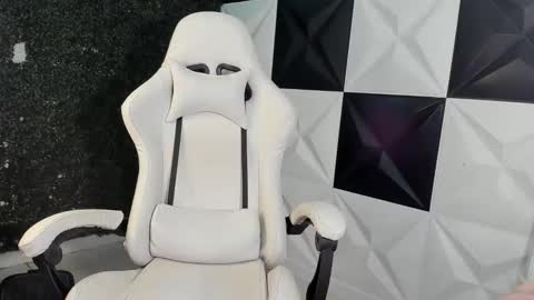 Taylor online show from 25, 2, 2026