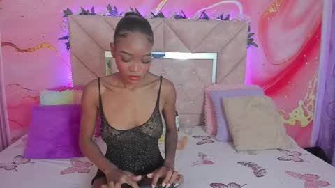 Snapshot of taylor_oriana_ chatting on 16, 9, 2025 Oriana online show from 16, 9, 2025