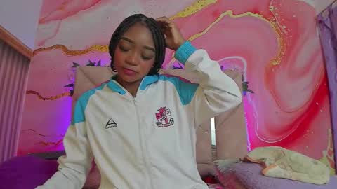 Snapshot of taylor_oriana_ chatting on 29, 9, 2025 Oriana online show from 29, 9, 2025