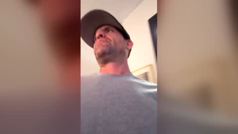 Snapshot of taylors2822 chatting on 13, 1, 2026 taylors2822 online show from 13, 1, 2026