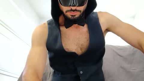 Snapshot of tayneuncutxxx chatting on 4, 11, 2025 Tayne online show from 4, 11, 2025