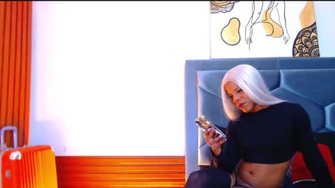 Snapshot of tayra1 chatting on 14, 9, 2025 Tayra... online show from 14, 9, 2025