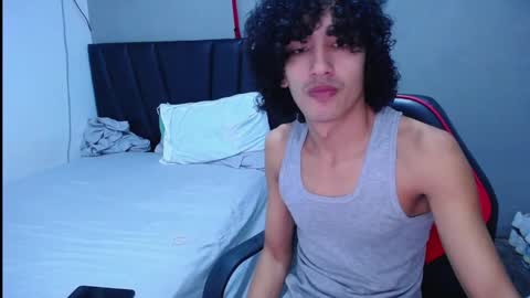 Tayron online show from 5, 12, 2025