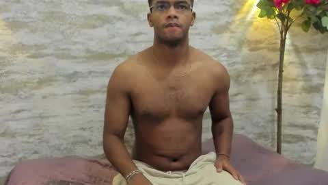 Marco y Luna  online show from 29, 3, 2026