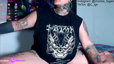 Charlee He online show from 23, 5, 2026
