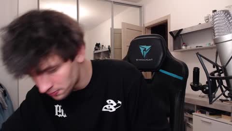 Snapshot of teddy_mode chatting on 13, 12, 2024 Teddy online show from 13, 12, 2024