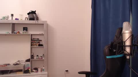 Snapshot of teddy_mode chatting on 17, 12, 2024 Teddy online show from 17, 12, 2024