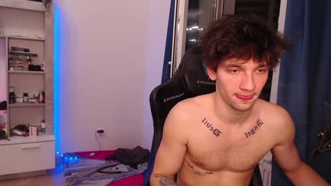 Snapshot of teddy_mode chatting on 20, 12, 2024 Teddy online show from 20, 12, 2024