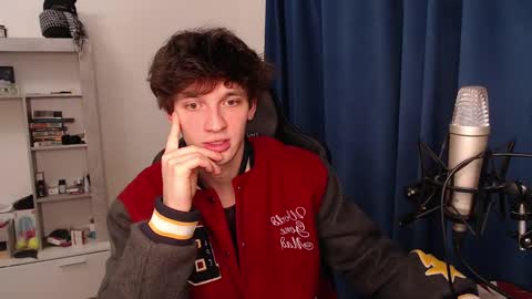 Snapshot of teddy_mode chatting on 29, 12, 2024 Teddy online show from 29, 12, 2024