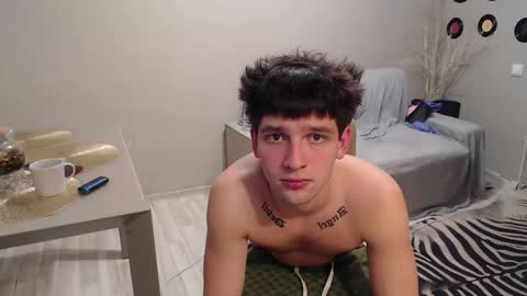 Snapshot of teddy_mode chatting on 12, 10, 2025 Teddy online show from 12, 10, 2025