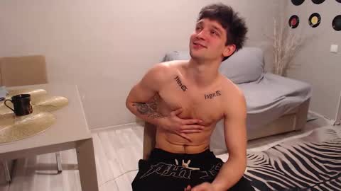 Snapshot of teddy_mode chatting on 22, 10, 2025 Teddy online show from 22, 10, 2025