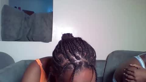 Snapshot of tee_kaicy chatting on 16, 10, 2025 kaicy online show from 16, 10, 2025