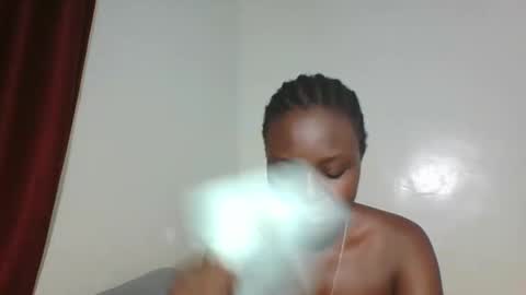 Snapshot of tee_kaicy chatting on 26, 10, 2025 kaicy online show from 26, 10, 2025