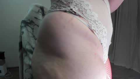 Snapshot of teeencutee chatting on 2, 12, 2024 Monika --------------2  stream 700 GMT day online show from 2, 12, 2024