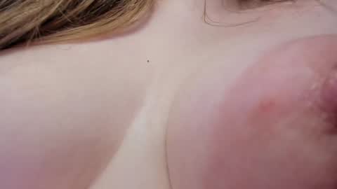 Snapshot of teeencutee chatting on 8, 2, 2025 Monika --------------2  stream 700 GMT day online show from 8, 2, 2025