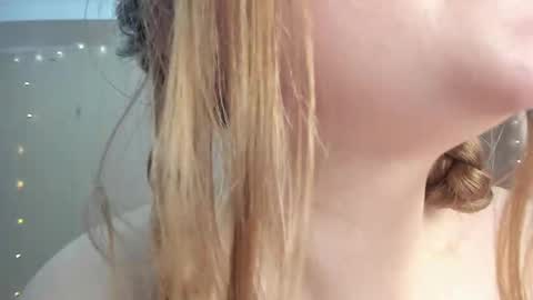 Snapshot of teeencutee chatting on 9, 2, 2025 Monika --------------2  stream 700 GMT day online show from 9, 2, 2025
