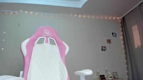Snapshot of teeencutee chatting on 17, 2, 2025 Monika --------------2  stream 700 GMT day online show from 17, 2, 2025